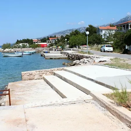 With A Parking Space Starigrad 2*