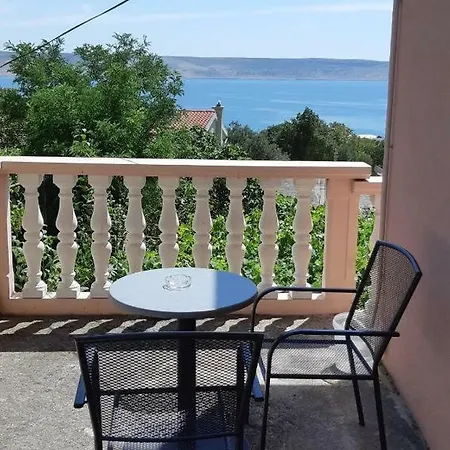 With A Parking Space Starigrad 2* Стариград-Пакленица